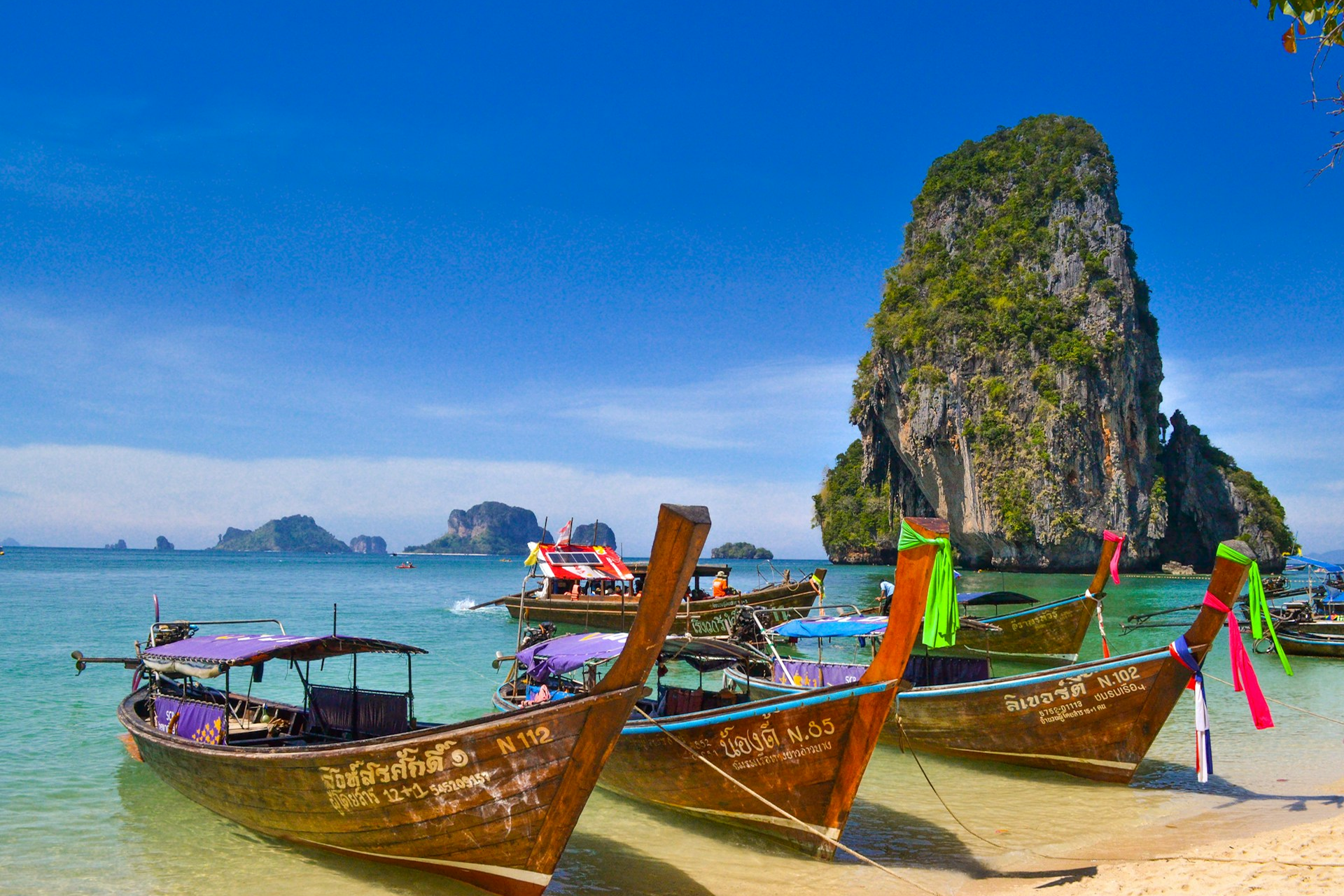 sumit-chinchane-jWKk-0ZBUyg-unsplash 1