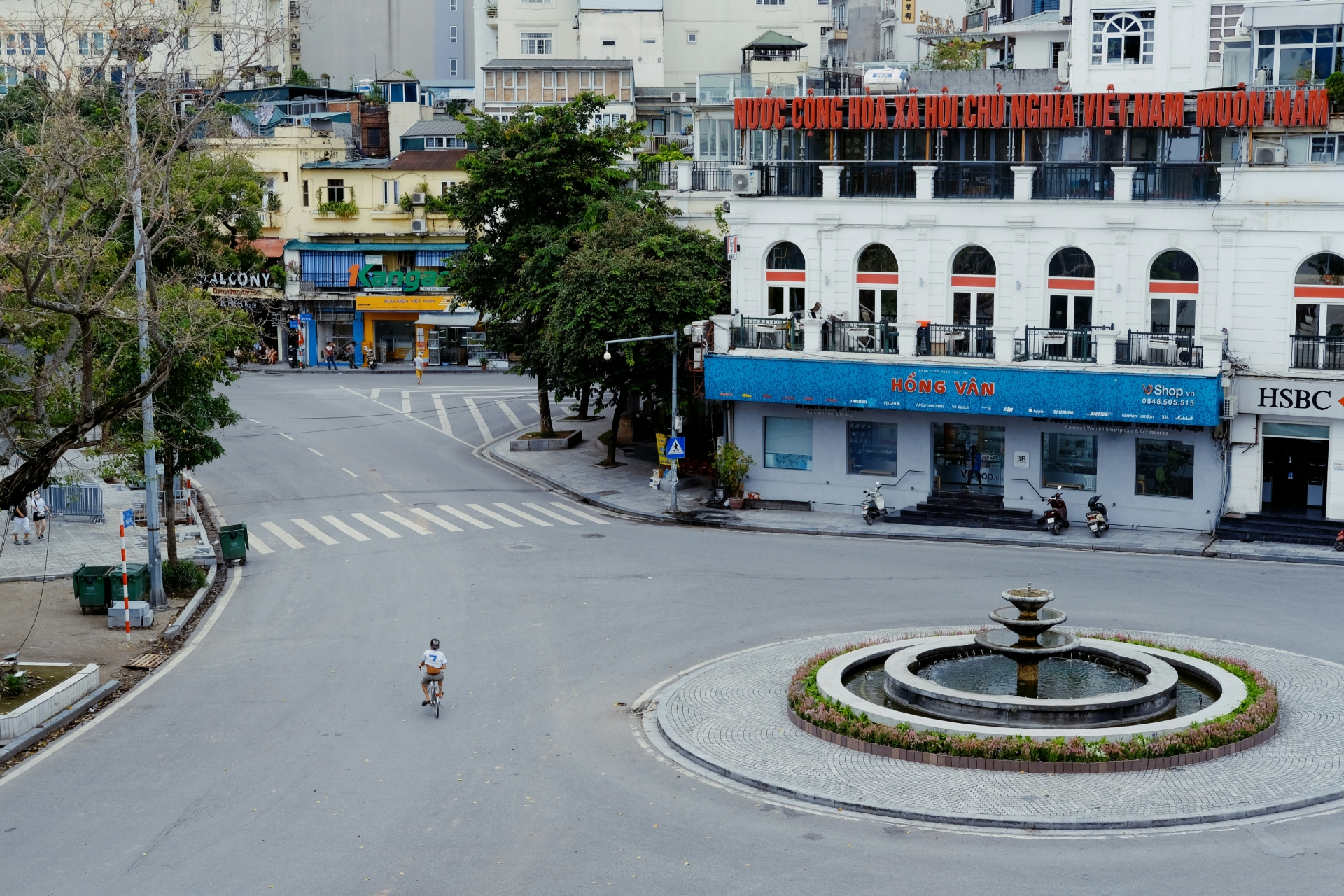hieu-tran-F8ZkX1tWxxw-unsplash